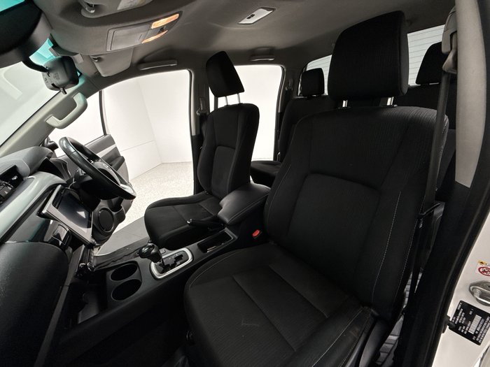 2019 Toyota Hilux SR5