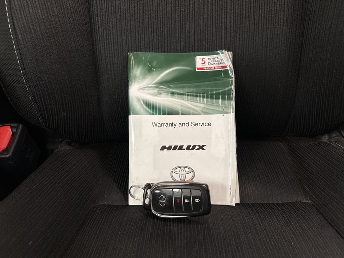 2019 Toyota Hilux SR5