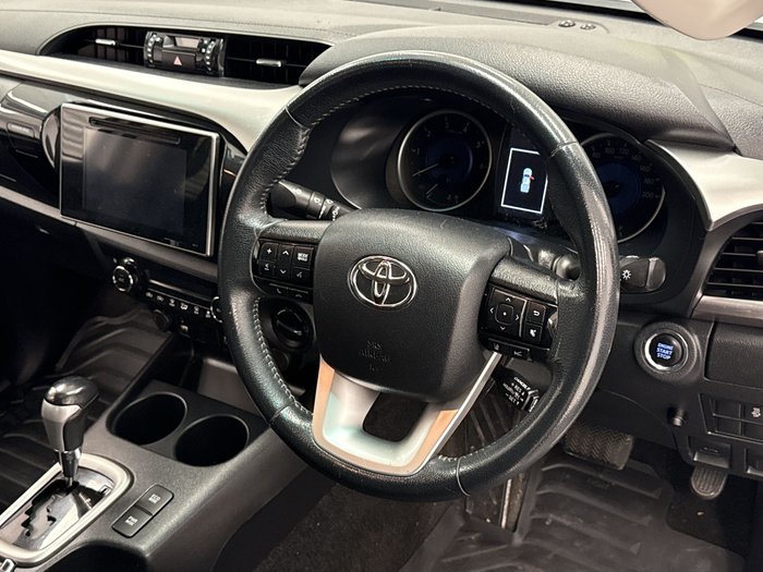 2019 Toyota Hilux SR5
