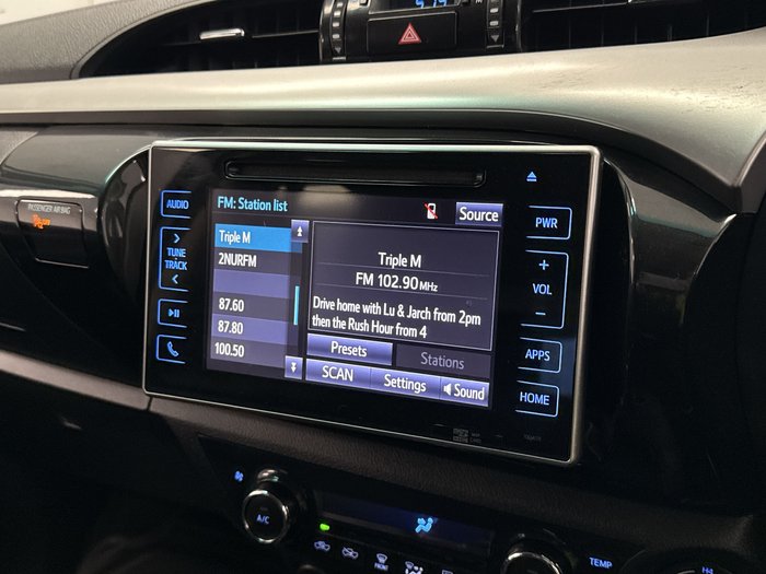 2019 Toyota Hilux SR5