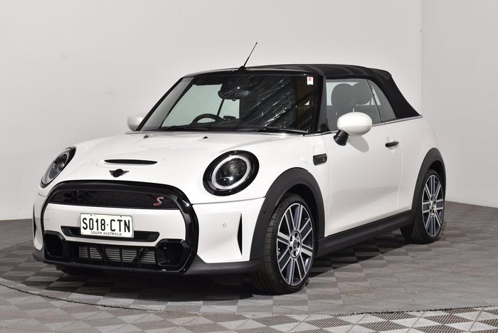 2023 MINI Convertible Cooper S Classic