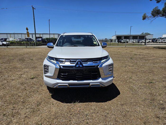 2024 Mitsubishi Pajero Sport GLS