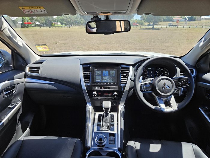 2024 Mitsubishi Pajero Sport GLS