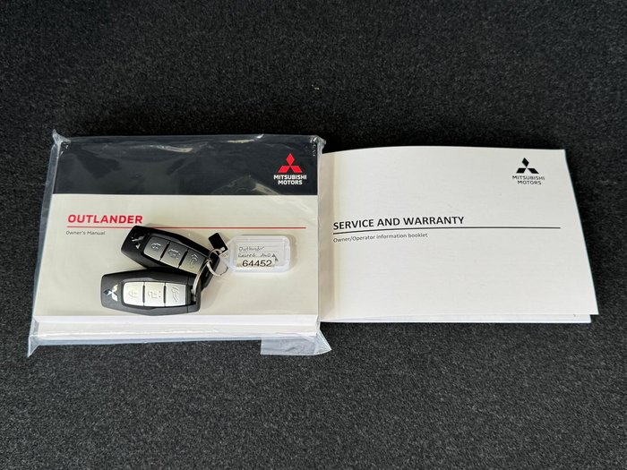 2025 Mitsubishi Outlander Exceed