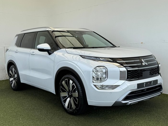 2025 Mitsubishi Outlander