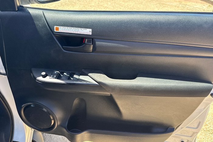 2019 Toyota Hilux SR