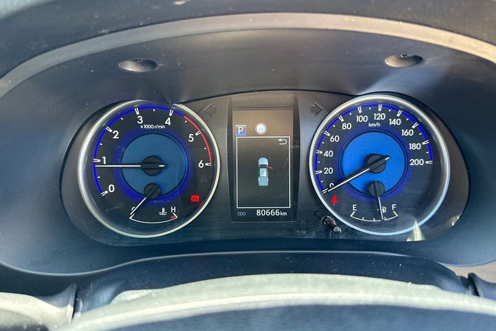 2019 Toyota Hilux SR