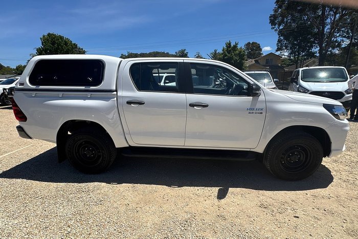 2019 Toyota Hilux SR