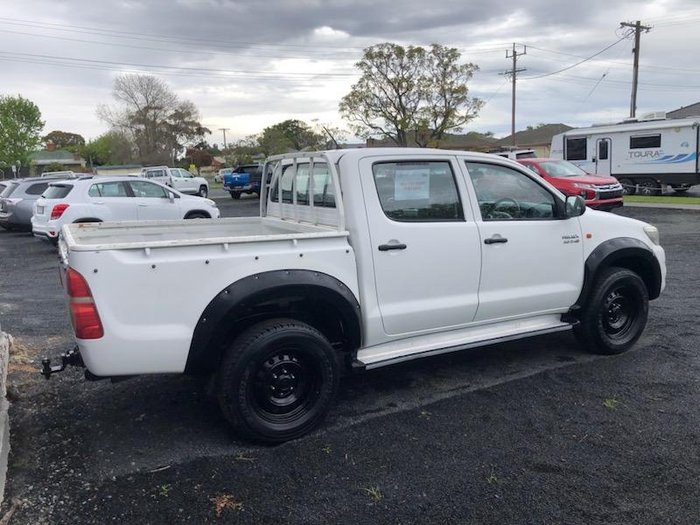 2013 Toyota Hilux SR