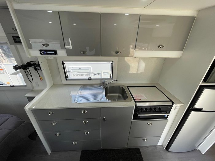 2018 Newlands Tourister 610