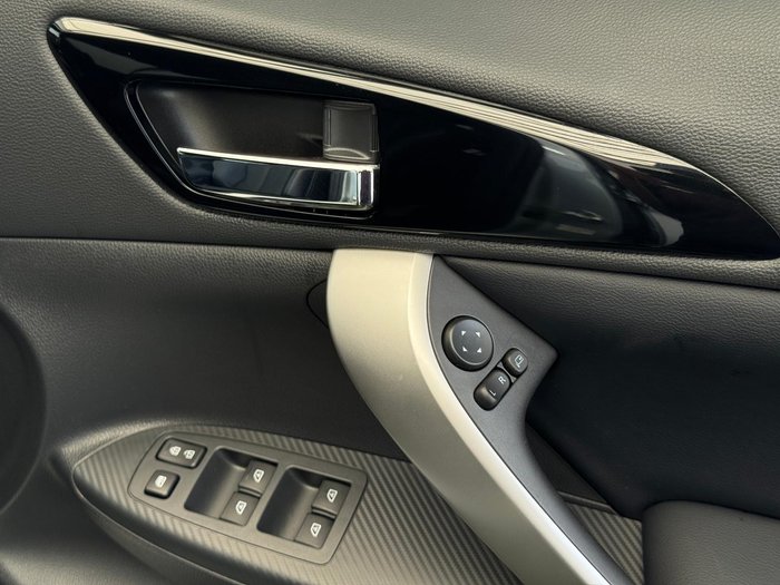 2024 Mitsubishi Eclipse Cross PHEV Exceed