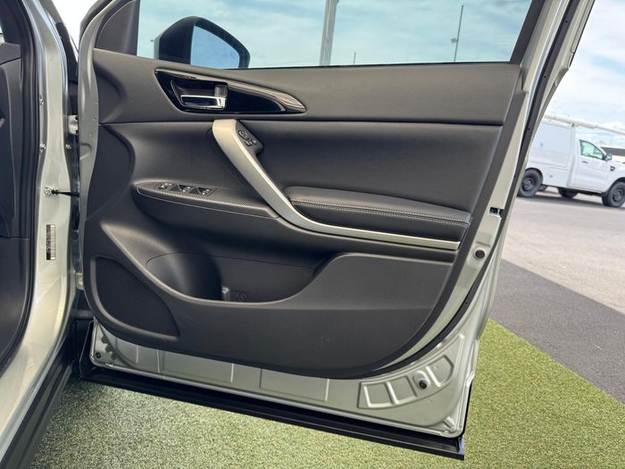 2024 Mitsubishi Eclipse Cross PHEV Exceed