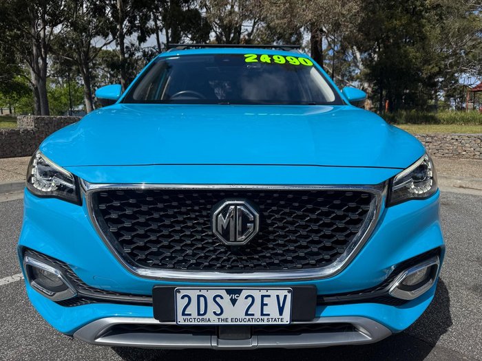 2023 MG HS Essence