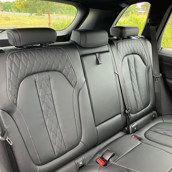 2025 BMW X5 xDrive40i M Sport