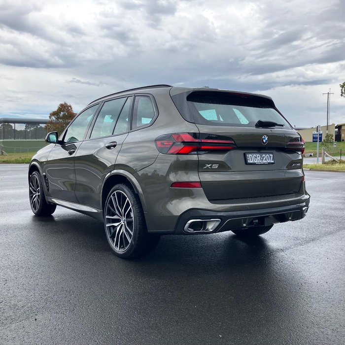 2025 BMW X5 xDrive40i M Sport