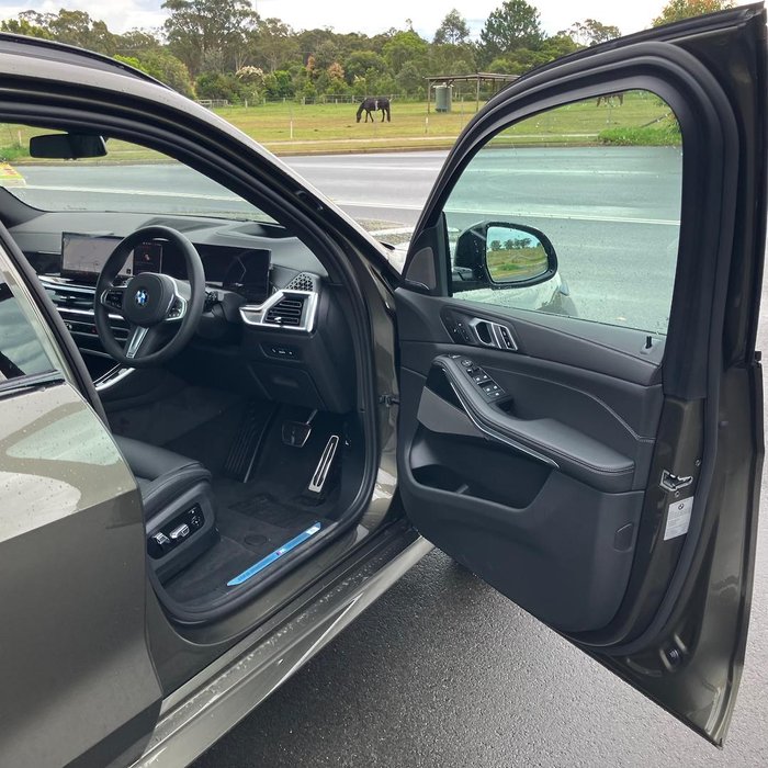 2025 BMW X5 xDrive40i M Sport