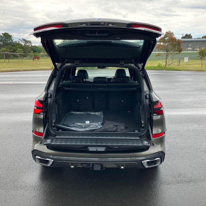 2025 BMW X5 xDrive40i M Sport