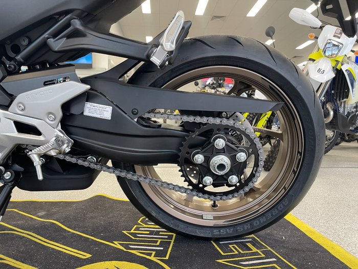 2025 CFMOTO 450 SR S NEBULA WHITE