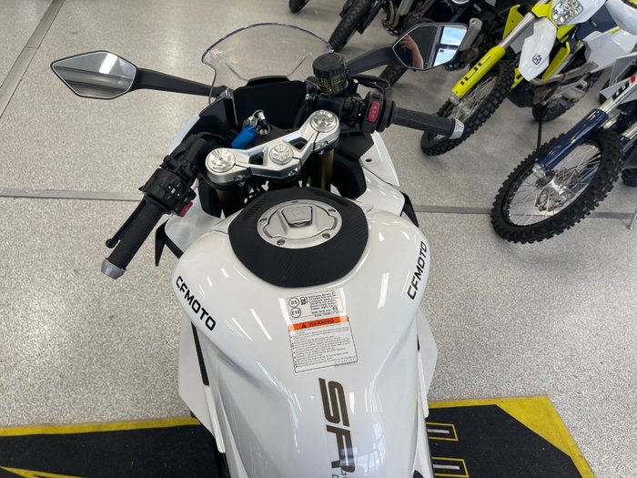 2025 CFMOTO 450 SR S NEBULA WHITE