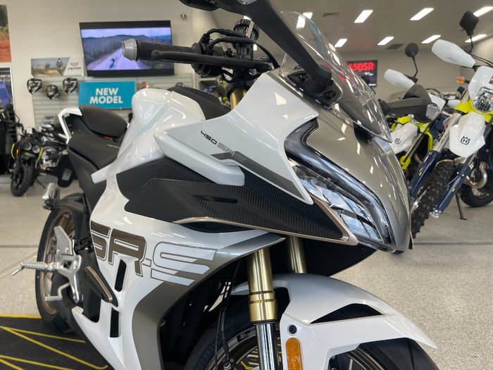 2025 CFMOTO 450 SR S NEBULA WHITE
