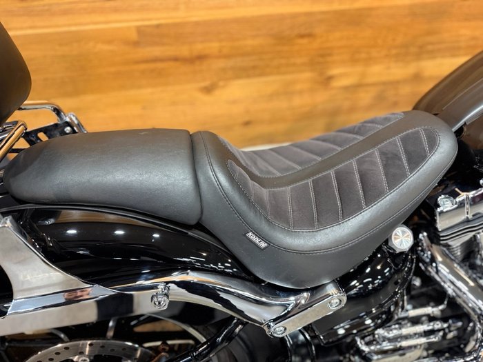 2015 Harley-davidson FXSB SOFTAIL BREAKOUT Black