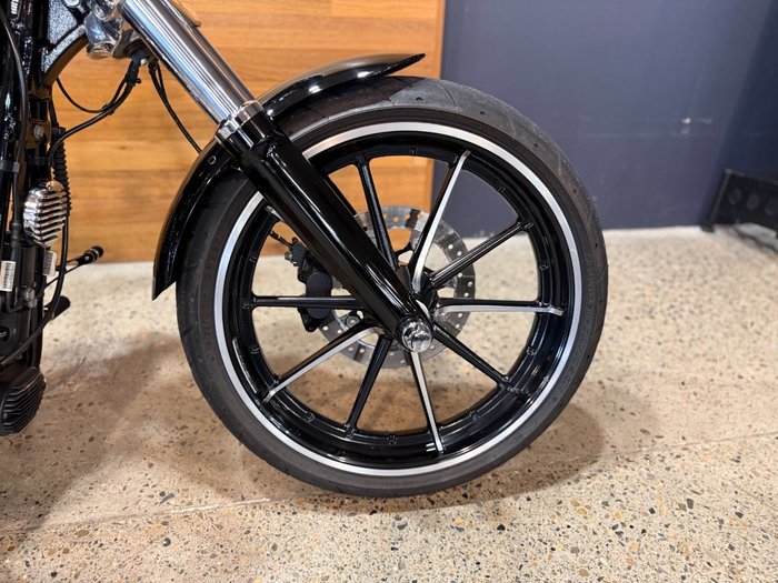 2015 Harley-davidson FXSB SOFTAIL BREAKOUT Black