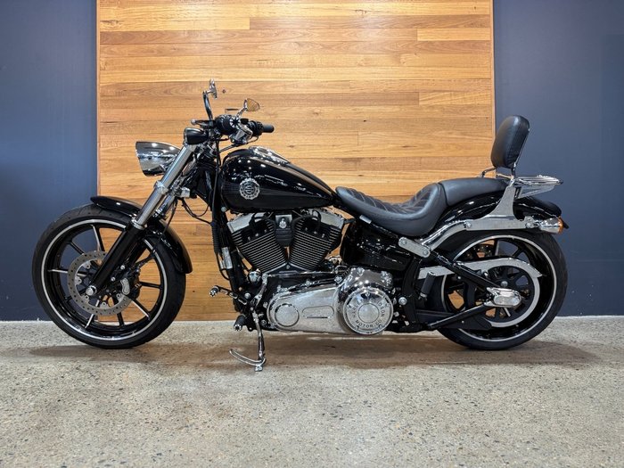 2015 Harley-davidson FXSB SOFTAIL BREAKOUT Black