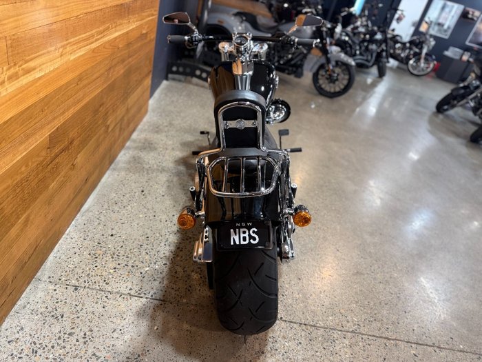 2015 Harley-davidson FXSB SOFTAIL BREAKOUT Black