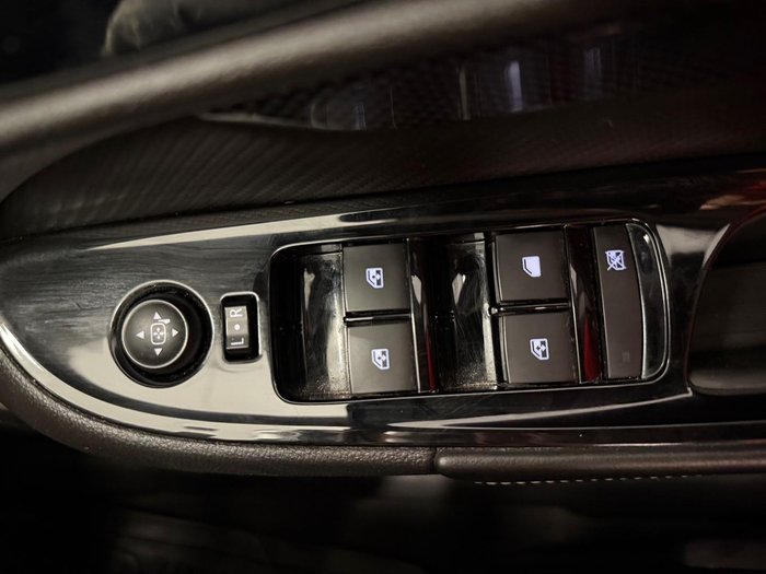 2017 Holden Commodore SV6 VF Series II MY17 Nitrate