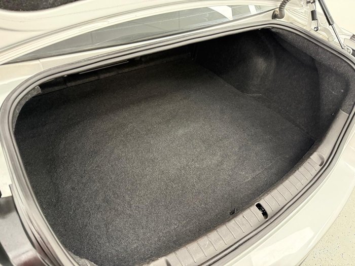 2017 Holden Commodore SV6 VF Series II MY17 Nitrate