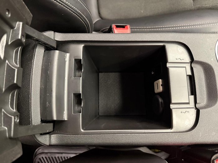 2017 Holden Commodore SV6 VF Series II MY17 Nitrate