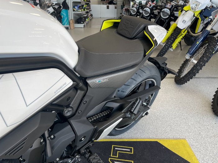 2021 CFMOTO CL-X SPORT NEBULA WHITE