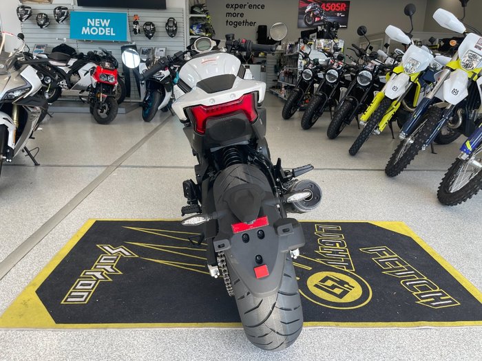 2021 CFMOTO CL-X SPORT NEBULA WHITE