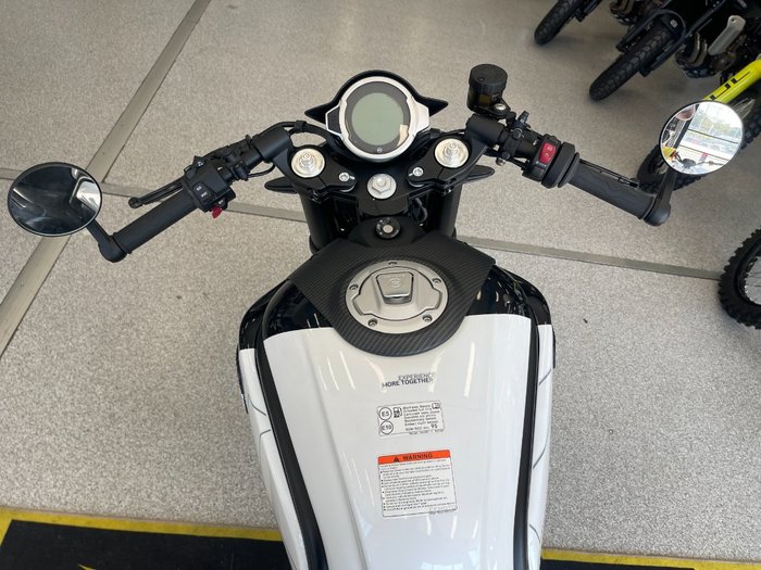 2021 CFMOTO CL-X SPORT NEBULA WHITE