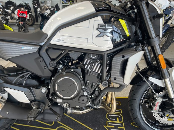 2021 CFMOTO CL-X SPORT NEBULA WHITE