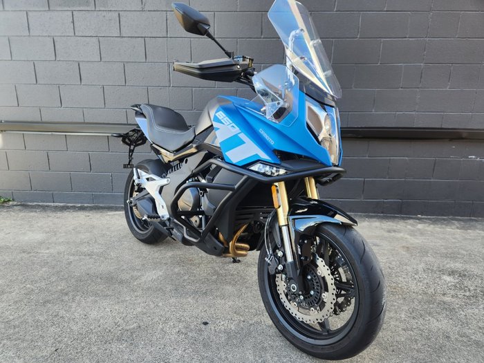2023 CFMOTO 650 GT ABS NEBULA WHITE