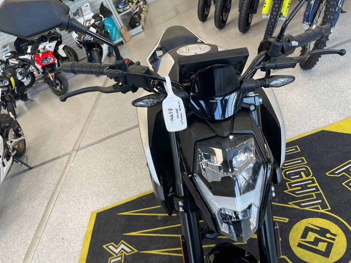 2022 CFMOTO 300 NK ABS TURQUOISE BLUE