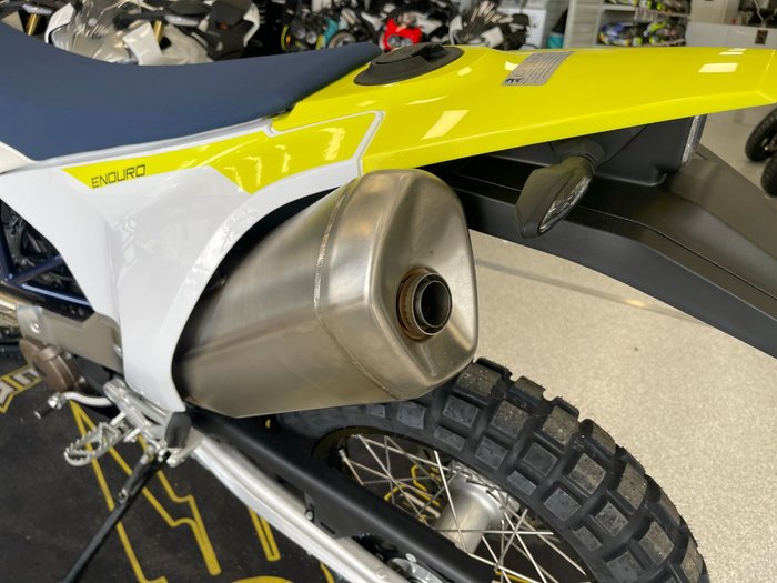 2024 HUSQVARNA 701 ENDURO WHITE