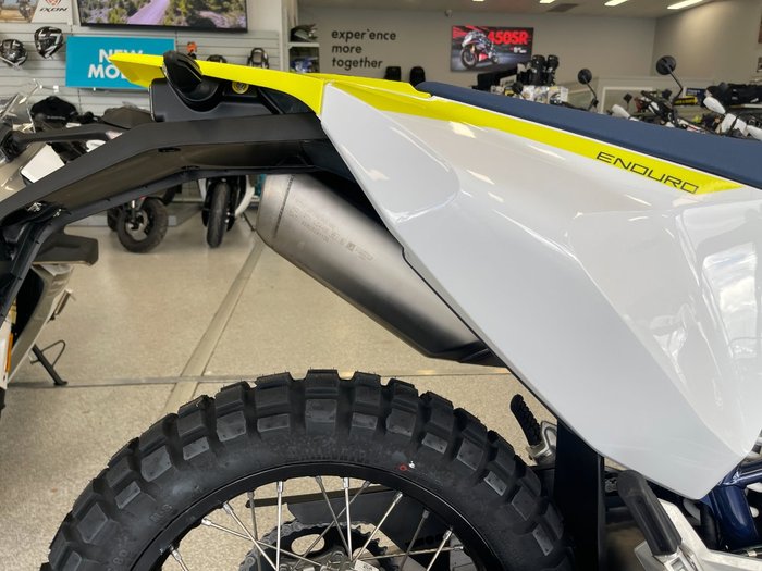 2024 HUSQVARNA 701 ENDURO WHITE