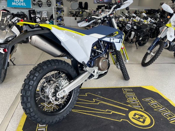 2024 HUSQVARNA 701 ENDURO WHITE