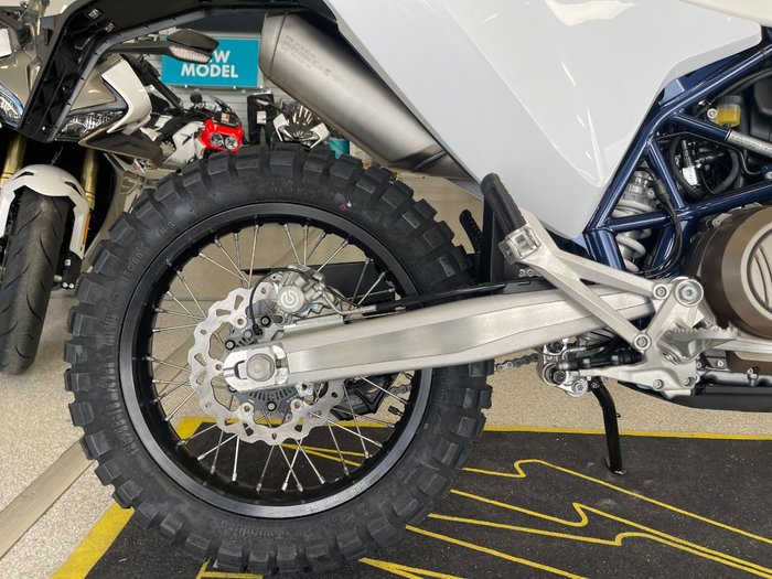 2024 HUSQVARNA 701 ENDURO WHITE