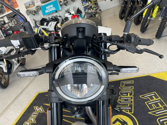 2023 HUSQVARNA VITPILEN 401 WHITE