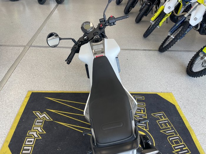 2023 HUSQVARNA VITPILEN 401 WHITE