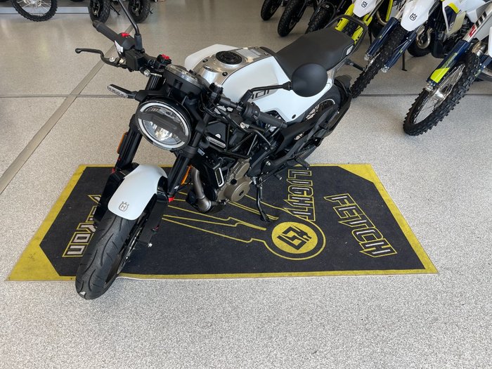 2023 HUSQVARNA VITPILEN 401 WHITE