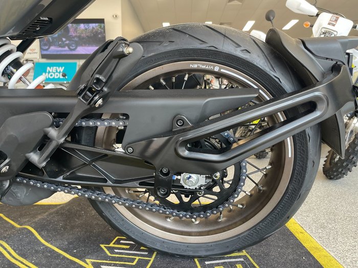 2023 HUSQVARNA VITPILEN 401 WHITE