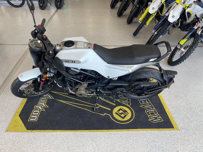 2023 HUSQVARNA VITPILEN 401 WHITE