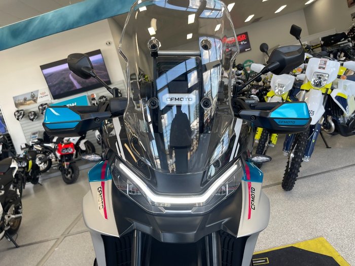 2025 CFMOTO 2025 CF MOTO 800CC MT-X BLUE