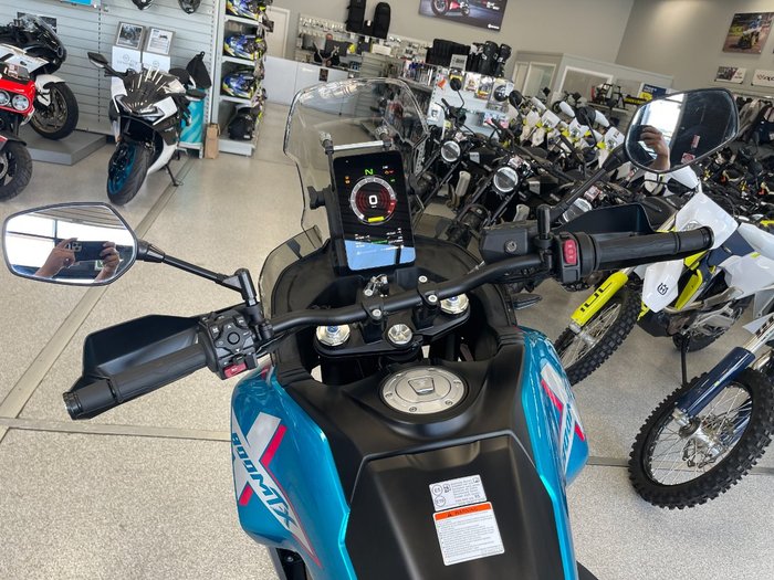 2025 CFMOTO 2025 CF MOTO 800CC MT-X BLUE