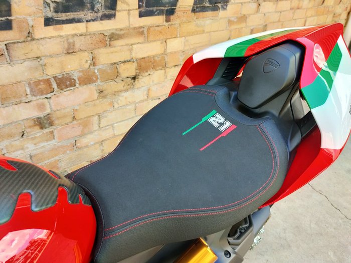 2023 DUCATI PANIGALE BAYLISS 1ST CHAMPIONSHIP 20TH A ROAD RED