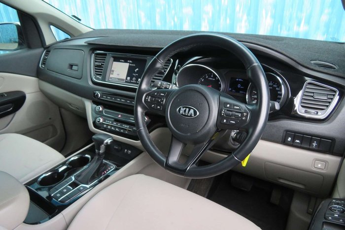 2018 Kia Carnival Si